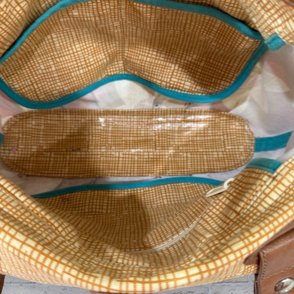 Fossil Key Per Floral Patterned Tote Bag - Brown and Burgundy - Picture 3 of 9